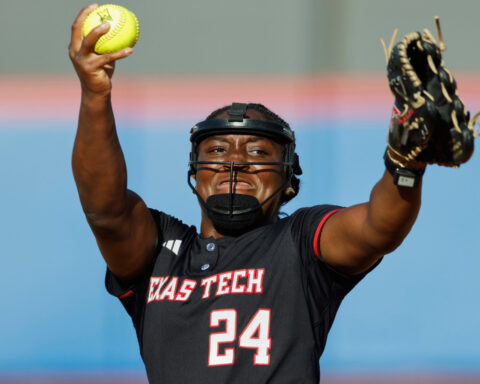 Texas Tech ends Oklahoma's 4-year run as Women's College World Series champ with walk-off 3-2 win