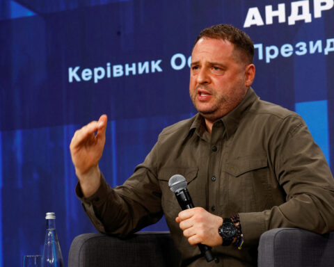 Ukraine president's chief of staff in US for talks on defence support