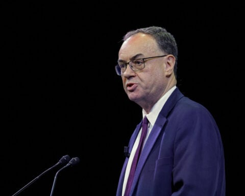BoE's Bailey sticks with 'careful' rate cut view as uncertainty deepens
