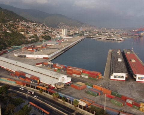 Venezuela's oil exports stable as buyers in China receive more