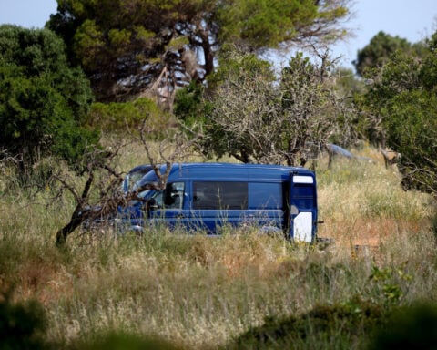 Vast police search for Madeleine McCann evidence launched in Algarve