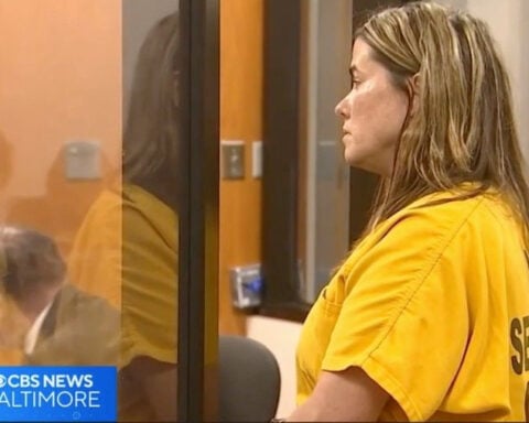 Maryland woman charged after allegedly hitting child on plane who called her "Miss Piggy"