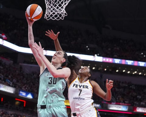 New York and Minnesota still leading the way, both unbeaten Commissioner's Cup play begins