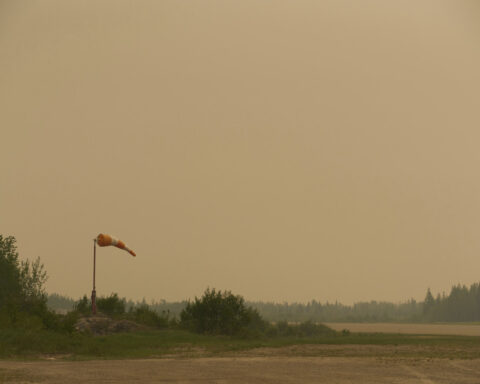 Canadian wildfire smoke causes 'very unhealthy' conditions in American Midwest and reaches Europe