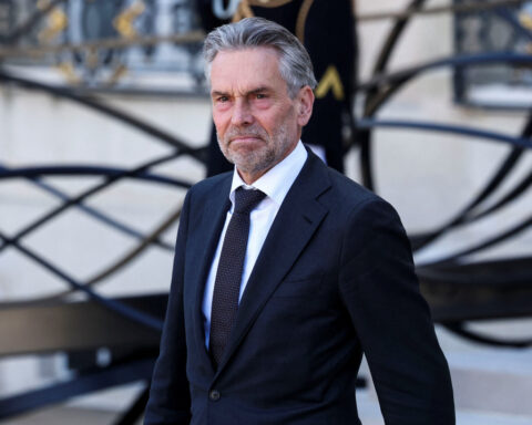 Netherlands' Schoof seeks parliament support on defense after government collapse