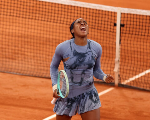 Lois Boisson continues fairy tale French Open run as she books her spot in the semifinals