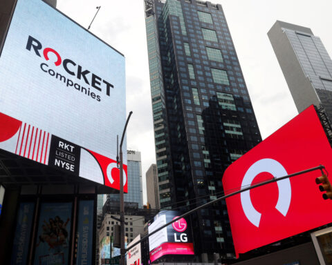 US senators press antitrust enforcers over Rocket-Redfin deal
