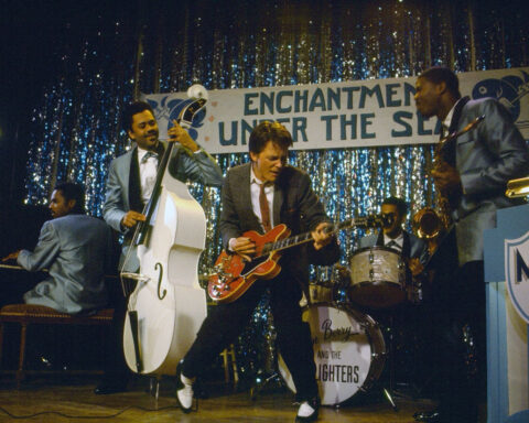 ‘Back to the Future’ stars reunite in plea for return of long-lost prop