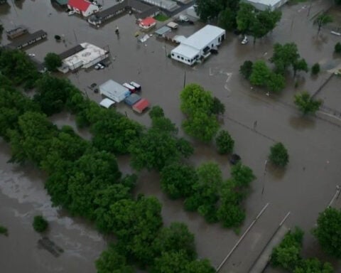 Torrential rainfall causes Walnut River to overflow, evacuating residents