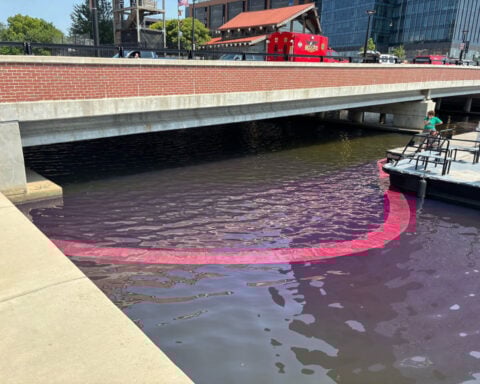 2,000-gallon diesel spill stains part of Baltimore waterfront