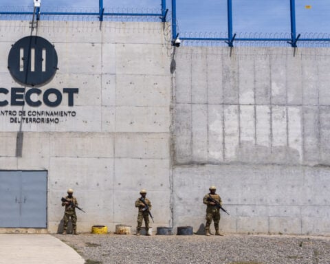 Immigrant rights groups sue to invalidate Trump administration's El Salvador prison deal