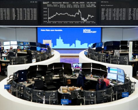 European equities gain for second week on jobs data and trade hopes