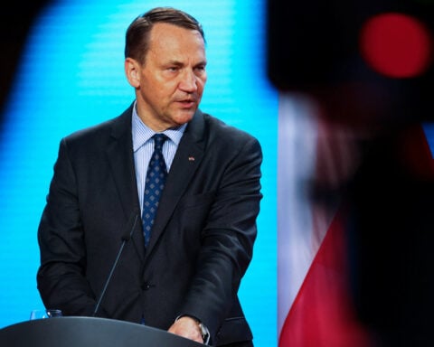 Polish foreign minister takes aim at Musk after Trump clash