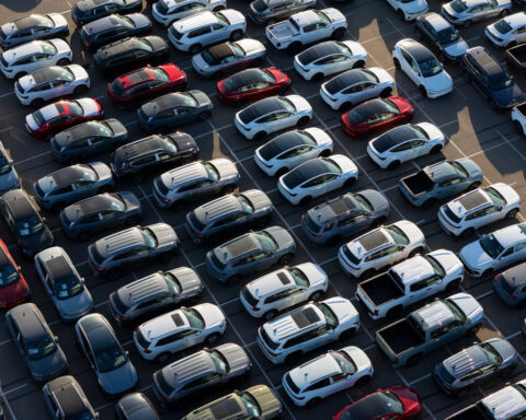 Car prices hold steady in May despite tariffs
