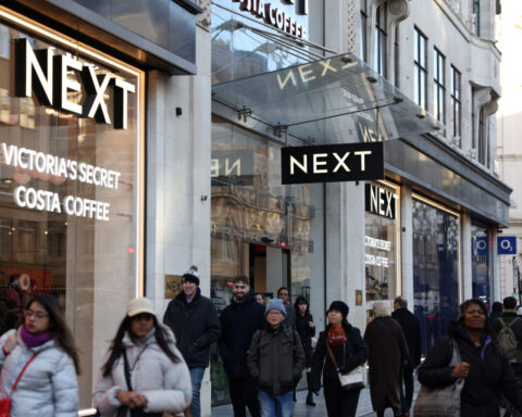 UK retail sentiment plummets in May and sales fell more sharply, CBI says