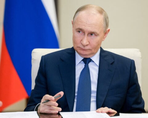 Putin approves big revamp of Russia's navy, Kremlin aide says