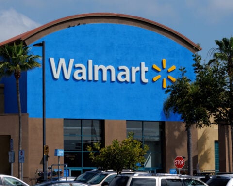 Synchrony Financial to once again issue Walmart's credit card