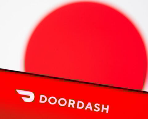 Canada's antitrust watchdog sues DoorDash over prices, discounts