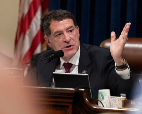 Republican congressman Green to resign after tax bill vote