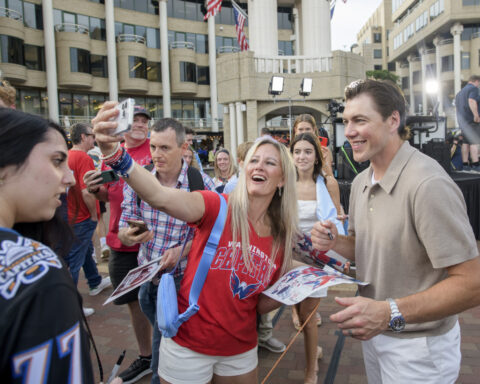 T.J. Oshie, US Olympic star in Sochi and Capitals Stanley Cup champion, announces he's retiring