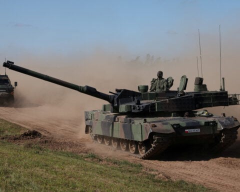 South Korea close to $6 billion tank deal with Poland in June, Yonhap reports