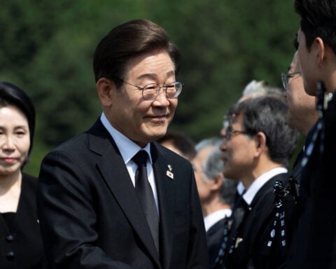 South Korean President Lee, Xi pledge closer economic, security cooperation