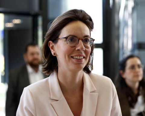 French budget minister warns of IMF, EU oversight risk