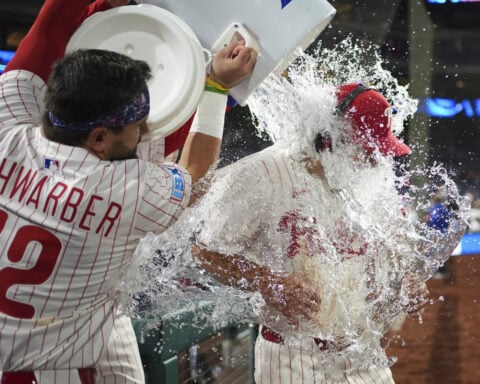 A rookie called Otto: Undrafted Kemp gets 3 hits and sparks rally in 1st home game for Phillies