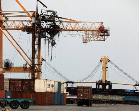 Israel strikes Hodeidah port, threatens naval, air blockade
