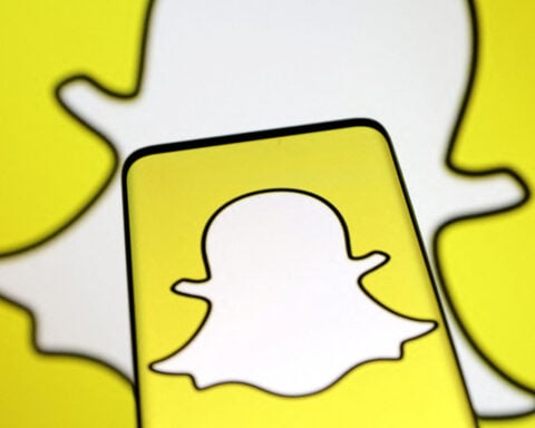 Snap to launch smart glasses for users in 2026 in challenge to Meta