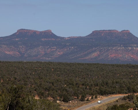 Trump can abolish national monuments, US Justice Department says
