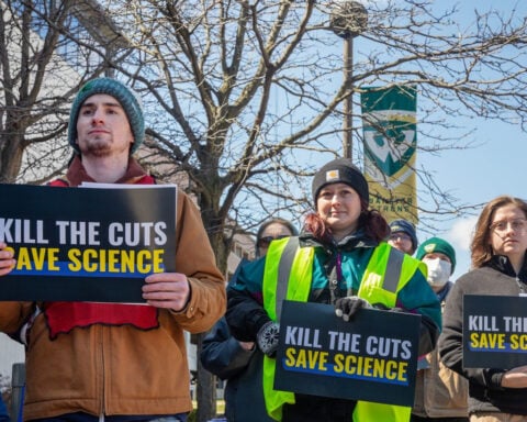 Research cuts pose ‘existential threat’ to academic medicine and put nation’s health at risk, new report says
