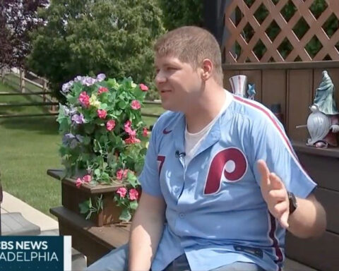 Lifelong Phillies fan in need of kidney transplant making pitch to Philadelphia to help save his life