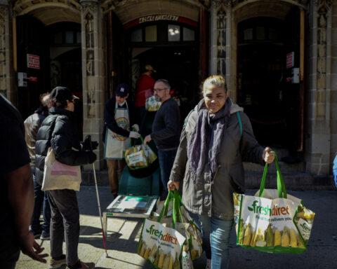 US consumer prices rise moderately in May