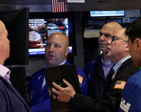 US regulators push through last-minute delay to new private fund reporting rules