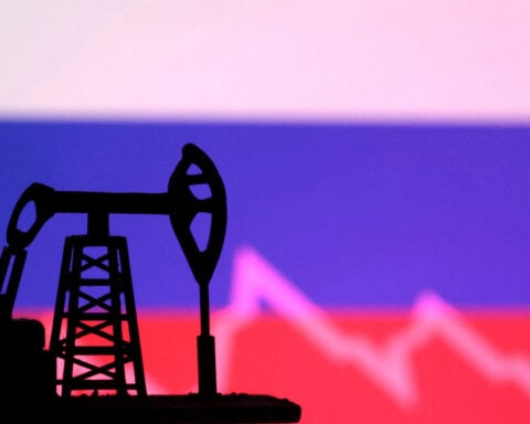 Most G7 members ready to lower Russian oil price cap without US