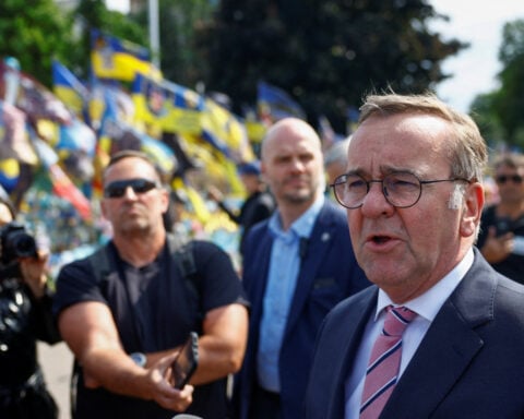 German defence minister: not considering sending Taurus missiles to Ukraine