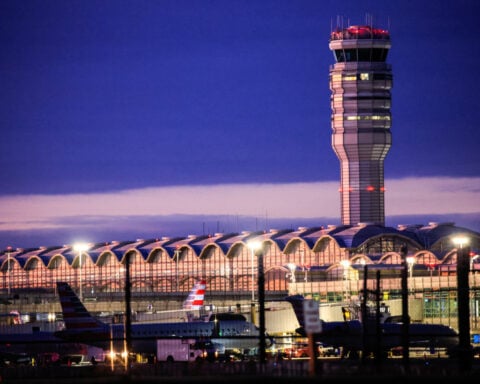 FAA shrinks area where helicopters are allowed near Reagan airport