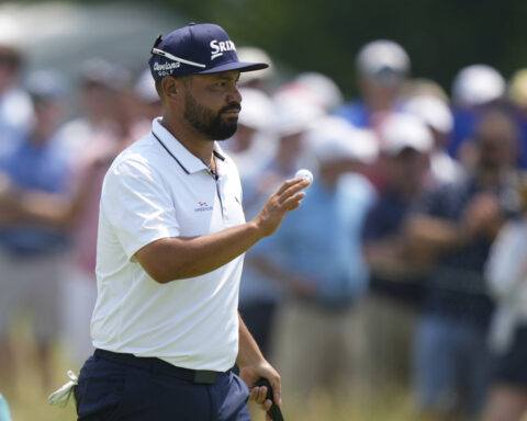 J.J. Spaun handles tough Oakmont with the putter for a 66 and early US Open lead