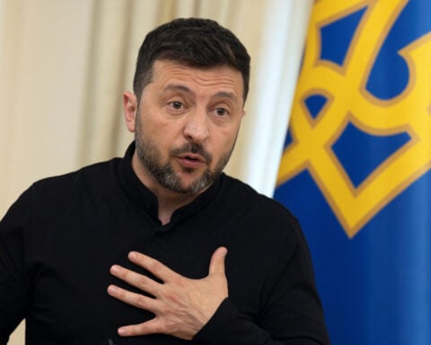 Zelenskiy says Ukrainian troops pushing back Russian forces in Sumy