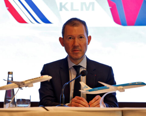 Air France-KLM CEO voices confidence in Boeing 787