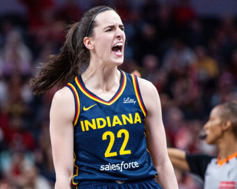 Caitlin Clark explodes for 32 points in return from injury as Indiana Fever hand New York Liberty first loss of season