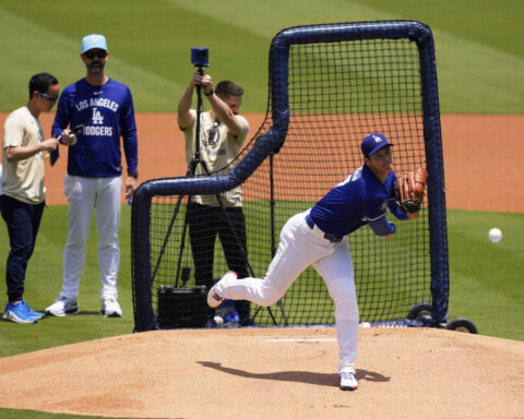 Dodgers say Shohei Ohtani will pitch on Monday night against Padres
