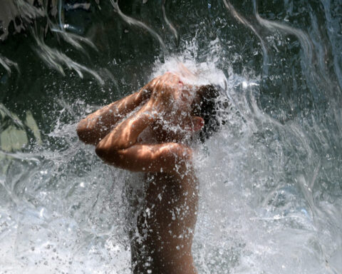 How to stay safe during heat waves – and the heat stroke warning signs to watch for