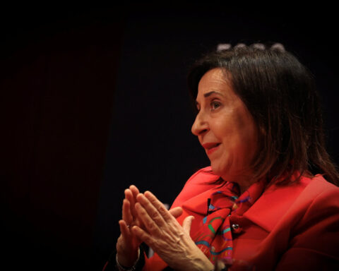 Spain's commitment to NATO 'total', defence minister says