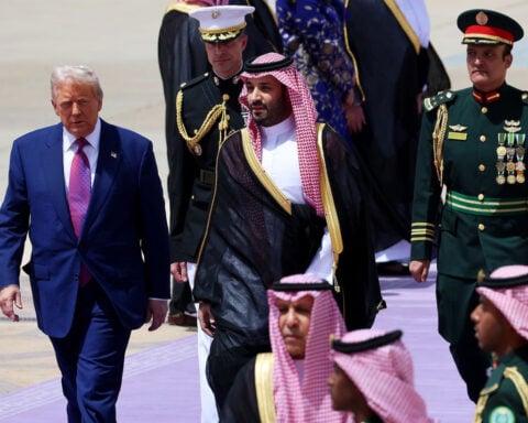 Trump’s Gulf Arab allies race to avoid all-out war in Iran