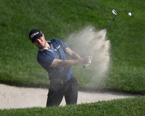Fleetwood seizes control after Scheffler blowup and leads Travelers by 3