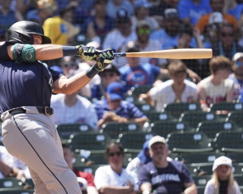 Cal Raleigh caps big series for Seattle with major league-leading 31st homer