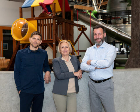 Snowcap Compute raises $23 million for superconducting AI chips