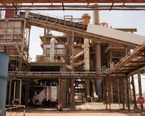 Niger miners say output will continue at nationalised uranium mine